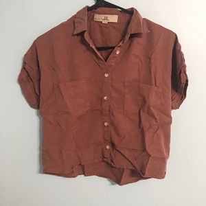 Cropped Thread Supply Top